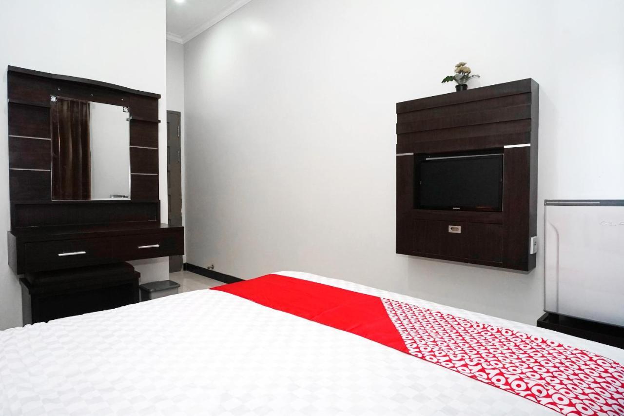Oyo 2038 Jasmine Balikpapan (Borneo)