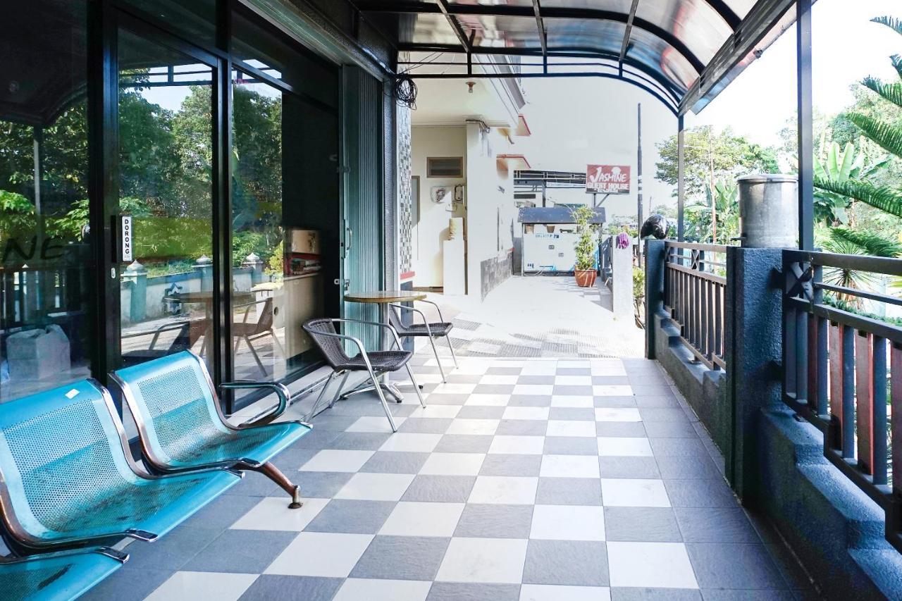 Hotel Oyo 2038 Jasmine 2*