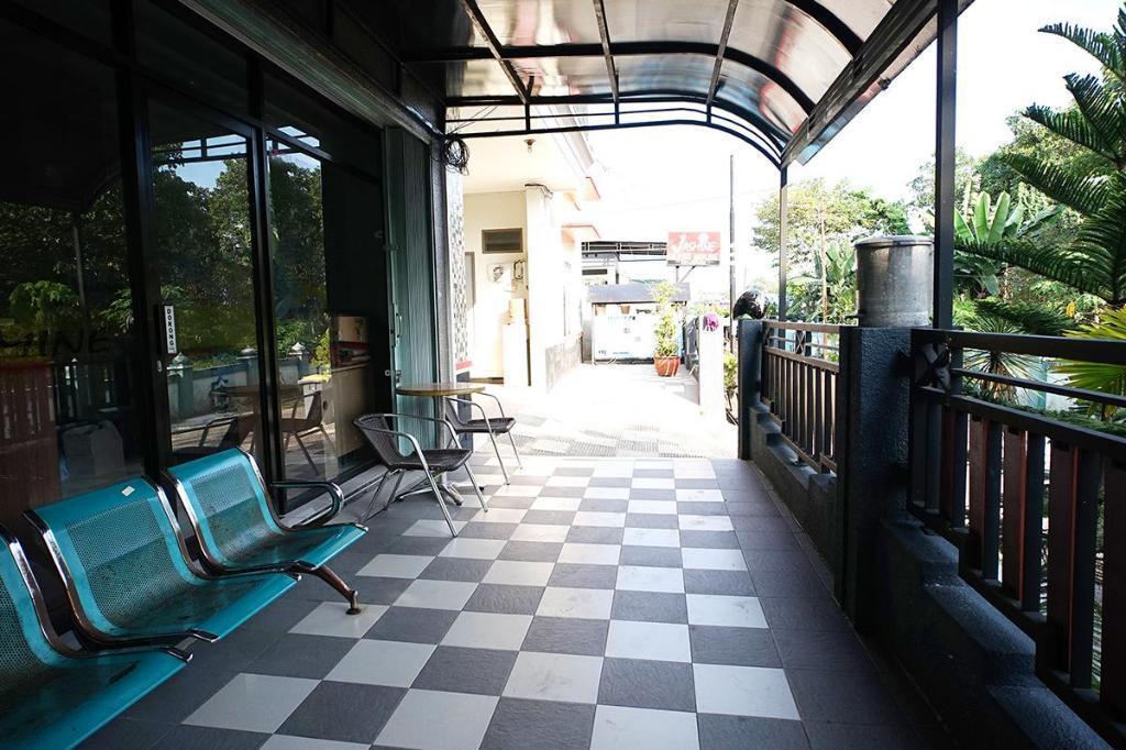Oyo 2038 Jasmine Hotel 2*