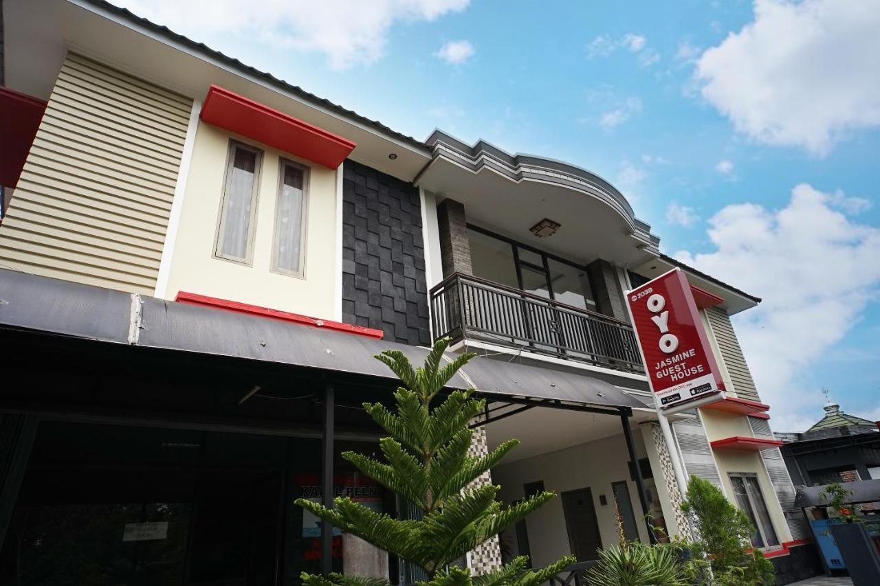 Hotel Oyo 2038 Jasmine Balikpapan (Borneo)