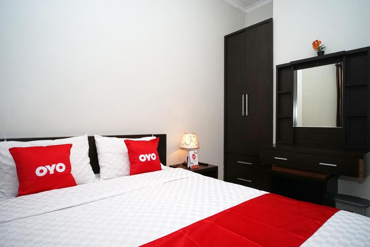 Oyo 2038 Jasmine Hotel
